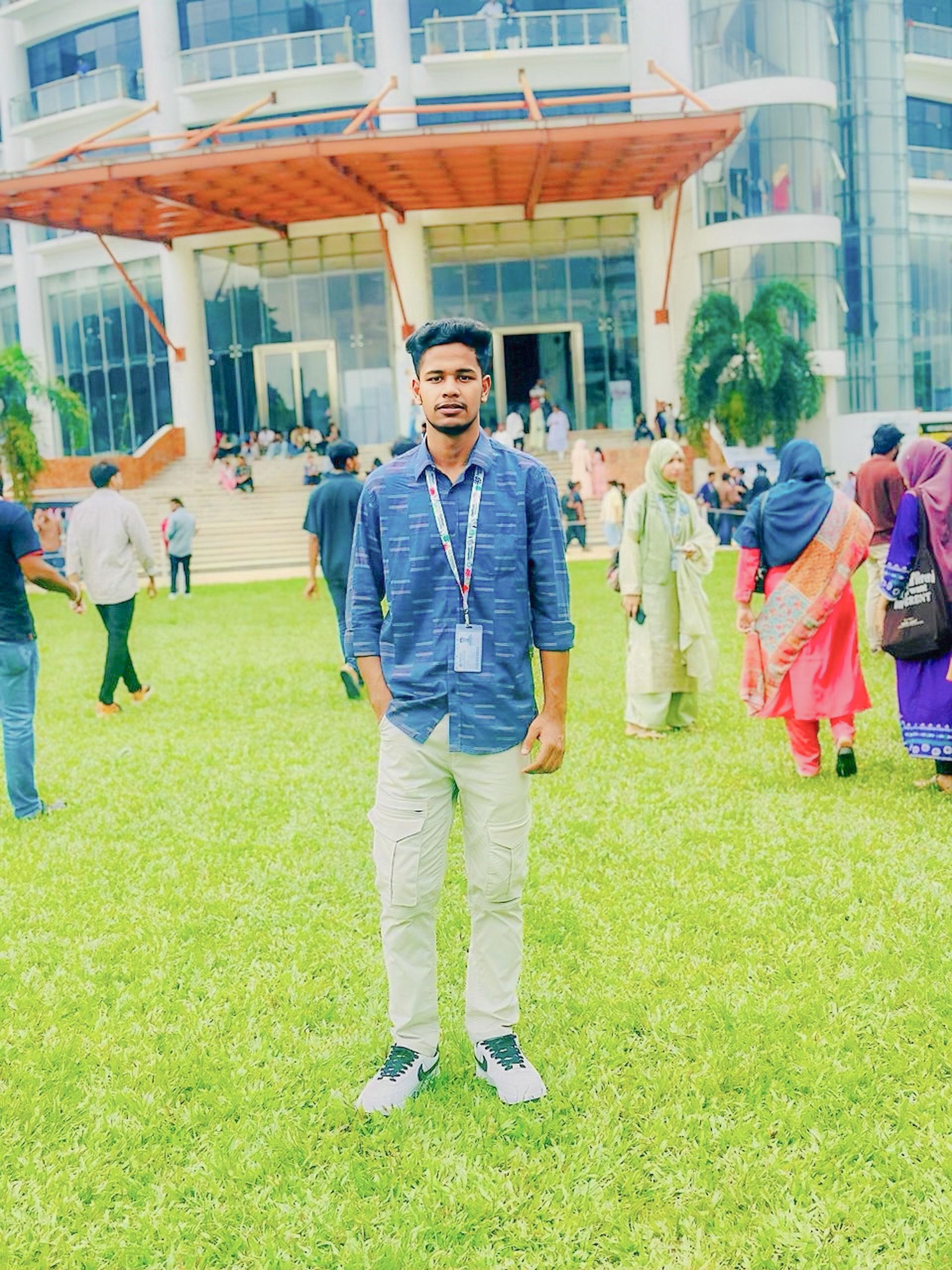 Moustak Shakline Anik